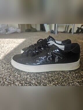 P448 Black Patent Leather Sneakers